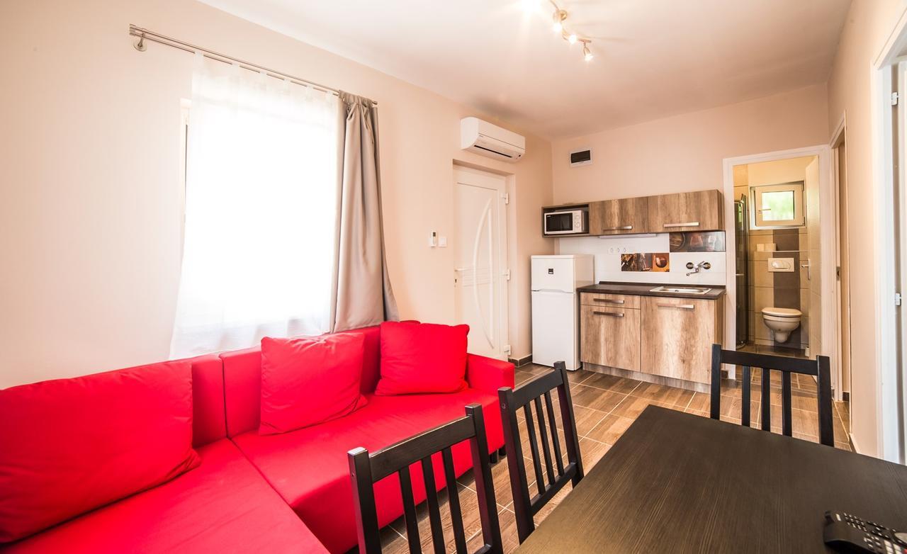 Tulipan Apartman エゲル エクステリア 写真